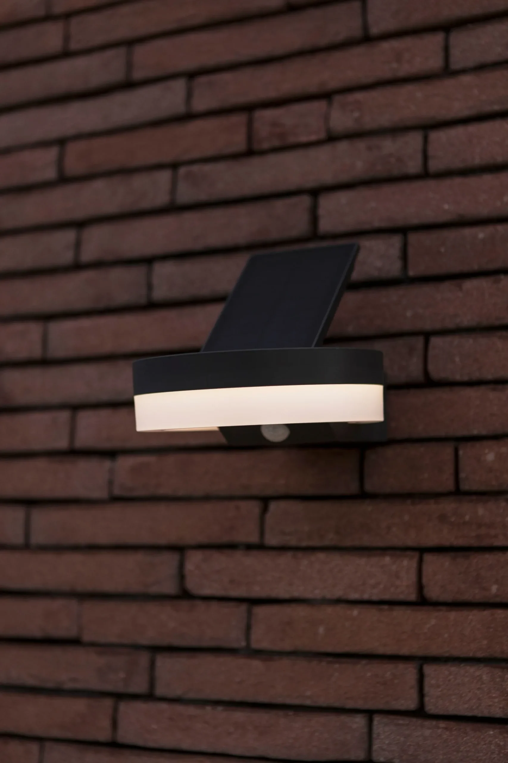 Ecocheques|Verlichting|ohgreen Runda solar wandlamp